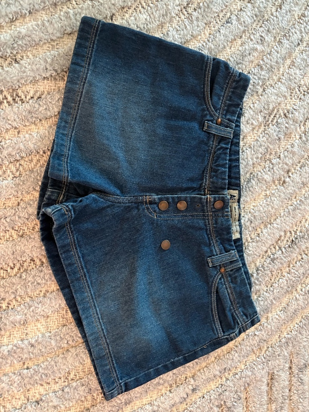 Women's American Eagle Denim/Jeans Shorts Size 10 (**READ DESCRIPTION**)